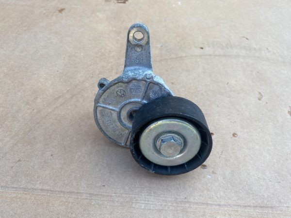 Intinzator curea Audi A6 C7 2.0 tdi 2016 04L903315 04L 903 315 la 0 km - Dezmembrari Auto