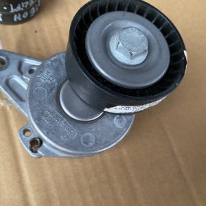 Intinzator curea VW Arteon facelift 2021 04L903315C 04L 903 315 C la 0 km - Dezmembrari Auto