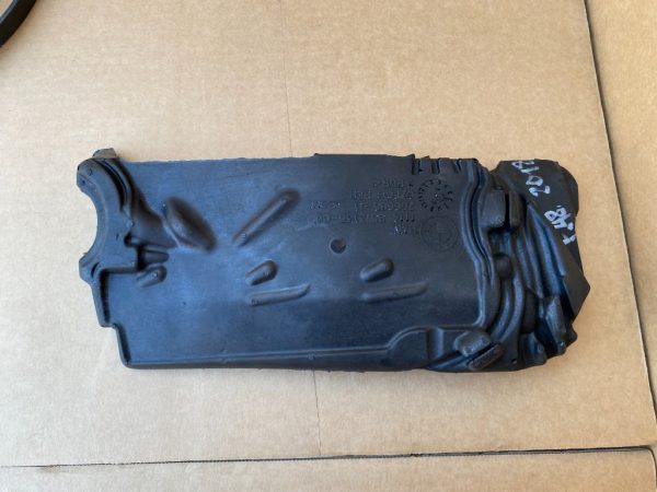 Inzolatie motor BMW X1 F48 2017 8513136 - Dezmembrari Auto