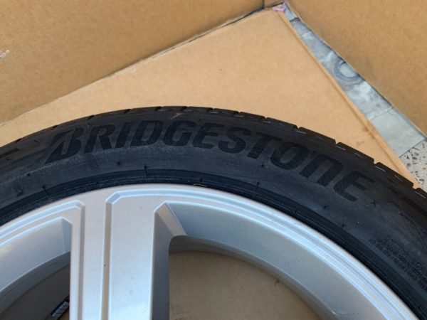 Janta cu anvelopa 225/50 R20 Audi E-Tron 2021 4KE601025S 4KE 601 025 S - Dezmembrari Auto - imagine 4