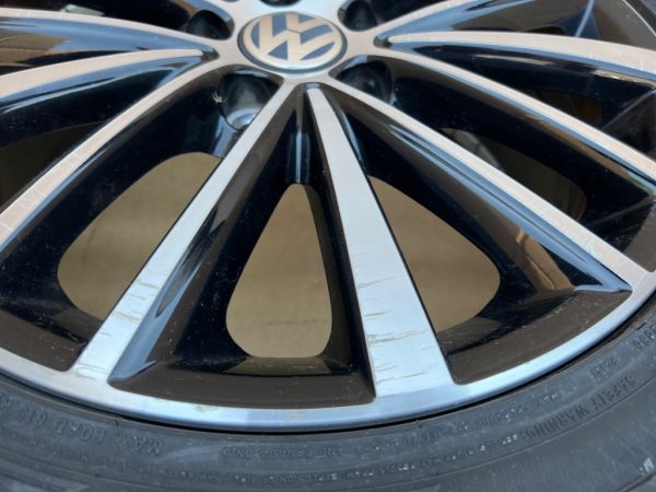 Jante cu anvelope R17 ET54 VW Jetta 2017 la 0 km 5C0601025AJ 5C0 601 025 AJ - Dezmembrari Auto - imagine 4