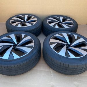 Jante aliaj cu anvelope 235/50/R20 8Jx20h2 ET45 11A601025A 11A 601 025 A la 0 km - Dezmembrari Auto