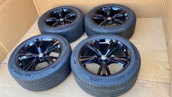 Jante cu anvelope Audi Q8 SQ8 s-line cu anvelope 4M8601025H 4M8 601 025 H - Dezmembrari Auto