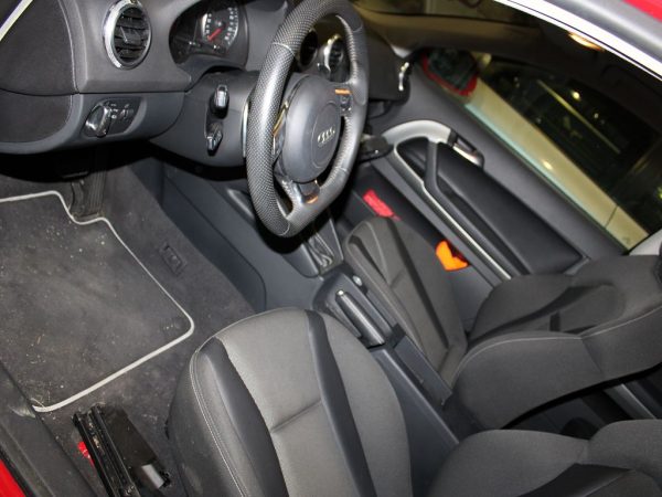 Dezmembrari Audi A3 8P facelift din 2009 1.6 tdi CAY xenon led adaptive volan sport navi plus color - Dezmembrari Auto - imagine 8