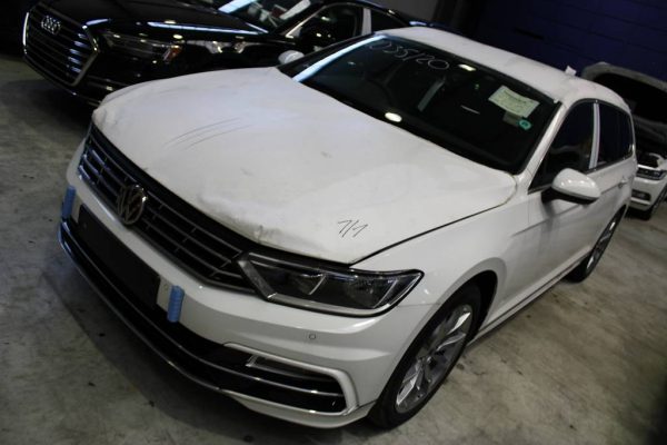 Dezmembrari VW Passat B8 R-LINE R line din 2018 0 km - piele carbon, keyless, side assist, oglinzi rab. - Dezmembrari Auto - imagine 7