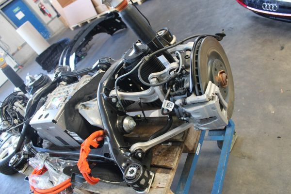 Dezmembrari Audi E-TRON din 2021 motor spate EAW - Dezmembrari Auto - imagine 13
