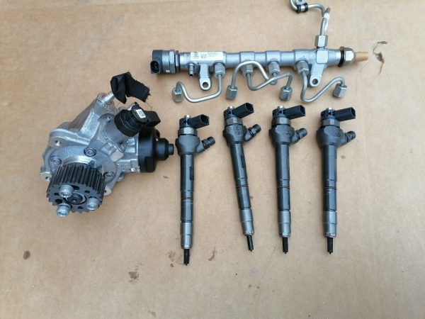 Kit injectie la 0 km VW Passat CC 2016 2.0 tdi 03L130277Q 03L130089J 03L130755L la 0 KM - Dezmembrari Auto