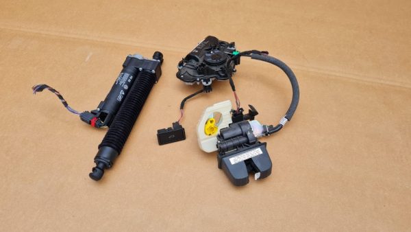 Kit portbagaj electric VW Passat B8 limuzina / sedan / berlina - Dezmembrari Auto