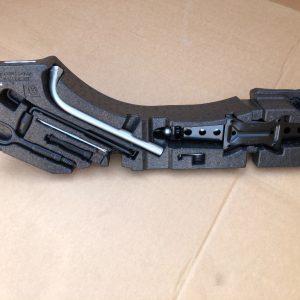 Kit spuma cric cheie VW Passat B8 limuzina 3G0012115H 3G0 012 115 H - Dezmembrari Auto