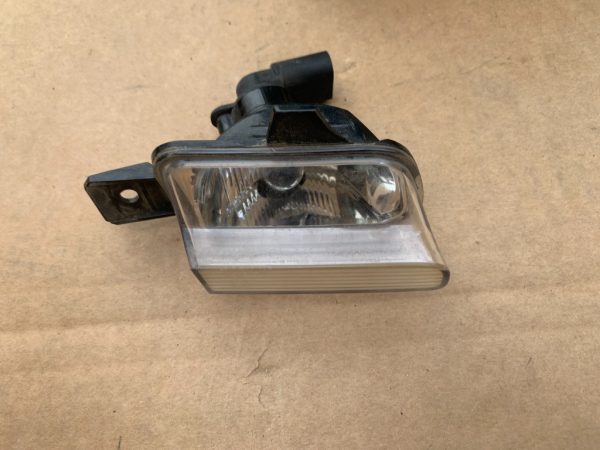 Lampa bara spate dreapta VW Tiguan facelift 2012 2013 2014 2015 2016 5N0941072A 5N0 941 072 A - Dezmembrari Auto