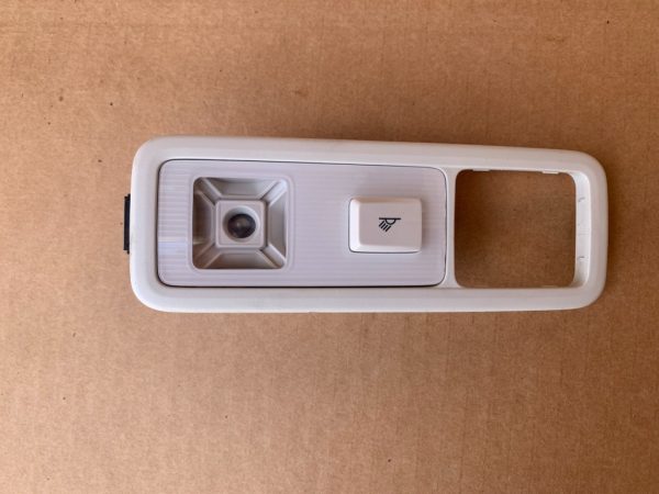 Lampa plafon VW Passat B8 combi 5G9861303C 5G9 861 303 C - Dezmembrari Auto