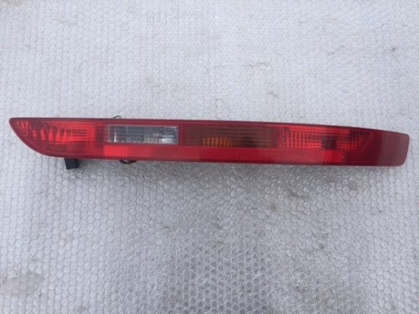 Lampa stop ceata dreapta spate Audi Q5 2009 8R0 945 096 8R0945096 - Dezmembrari Auto