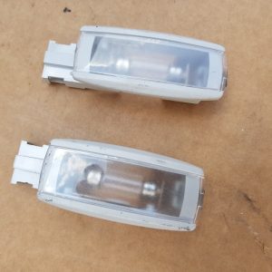 Lampi lampa parasolar stanga dreapta Audi A3 8P - Dezmembrari Auto