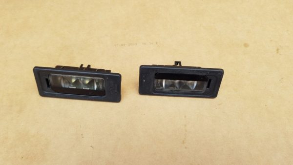 Lampi numar cu led VW Jetta 2016 3AF943021A 3AF 943 021 A - Dezmembrari Auto