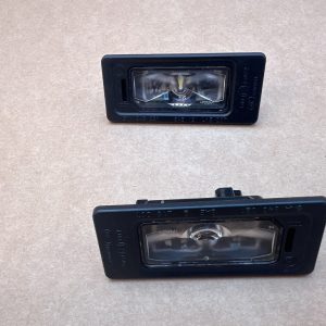 Lampi numar led VW Passat B8.5 variant din 2023 la 0 km 5NA943021 5NA 943 021 set - Dezmembrari Auto