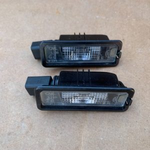 Lampi numar VW Golf 7 hatchback 2016 1K0943021 1K0 943 021 - Dezmembrari Auto