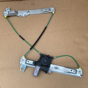 Macara cu motoras geam dreapta Opel Corsa E 2 usi 541613212 - Dezmembrari Auto