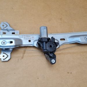 Macara electrica cu motoras dreapta spate Nissan Qashqai 2016 - Dezmembrari Auto