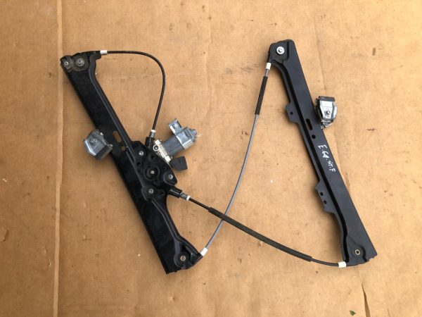 Macara electrica cu motoras stanga fata BMW E60 - Dezmembrari Auto
