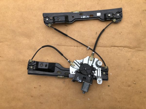Macara electrica cu motoras stanga fata Opel Astra J - Dezmembrari Auto