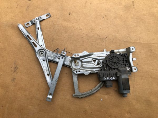 Macara electrica cu motoras stanga fata Opel Astra H - Dezmembrari Auto
