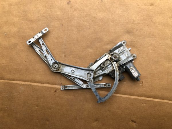 Macara geam cu motoras dreapta fata Opel Zafira B - Dezmembrari Auto