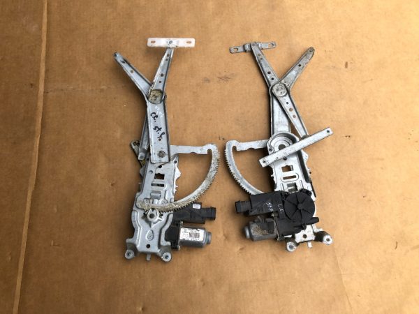 Macara geam cu motoras stanga fata Opel Corsa C - Dezmembrari Auto