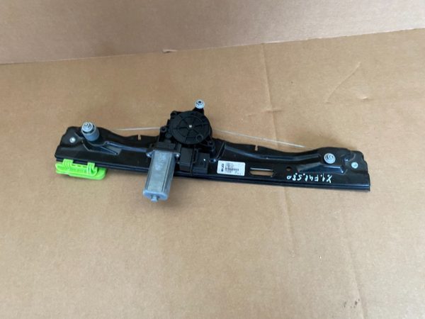 Macara geam cu motoras stanga spate BMW X1 F48 2019 13262410 - Dezmembrari Auto