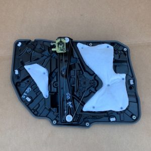 Macara geam dreapta spate BMW G11 G12 M 760 LXiA seria 7 din 2017 - Dezmembrari Auto