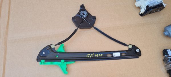 Macara geam dreapta spate VW Golf 7 combi 5G4839462B 5G4 839 462 B - Dezmembrari Auto