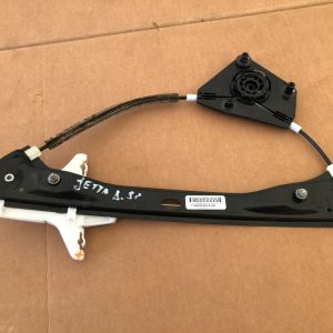 Macara geam dreapta spate VW Jetta 2017 5C6839462D 5C6 839 462 D - Dezmembrari Auto
