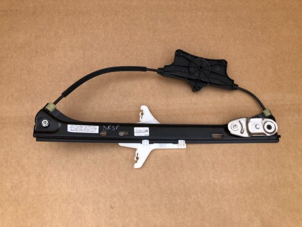 Macara geam dreapta spate VW Passat B8 3G5839462A 3G5 839 462 A - Dezmembrari Auto