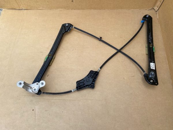 Macara geam dreapta VW Golf 7 2 usi coupe 5G3837462F 5G3 837 462 F - Dezmembrari Auto