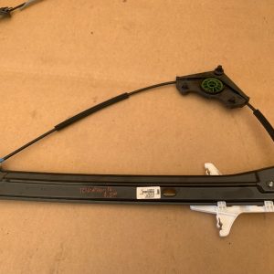 Macara geam electric dreapta spate VW Touran 2017 5TA839462 5TA 839 462 la 0 km - Dezmembrari Auto