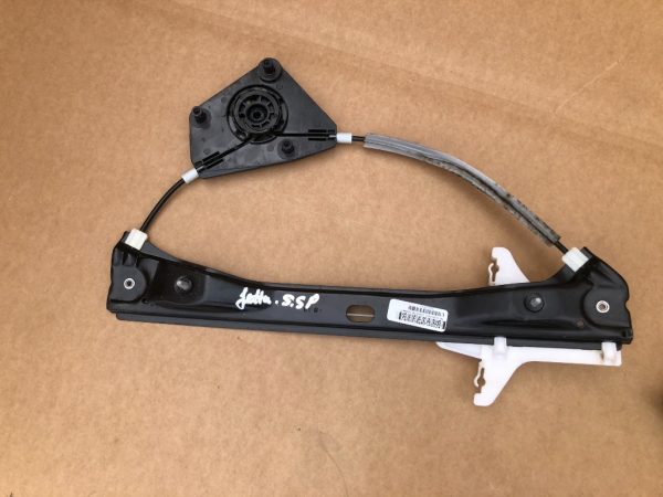 Macara geam electric stanga spate VW Jetta 2017 5C6839461D 5C6 839 461 D - Dezmembrari Auto