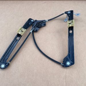 Macara geam stanga fata VW Golf 7 5G4837461G 5G4 837 461 G - Dezmembrari Auto