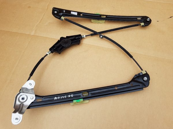 Macara geam stanga fata VW Golf 7 5G4837461H 5G4 837 461 H - Dezmembrari Auto