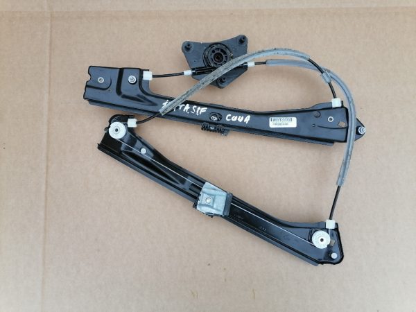 Macara geam stanga fata VW Jetta 2016 5C6837461K 5C6 837 461 K - Dezmembrari Auto