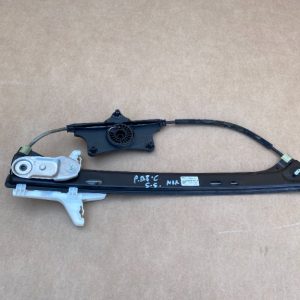 Macara geam stanga spate VW Passat B8 variant 3G9839461A 3G9 839 461 A - Dezmembrari Auto
