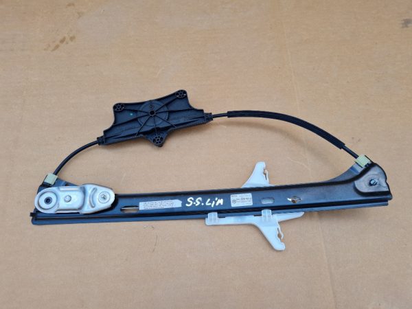Macara geam usa stanga spate VW Passat B8 limuzina 3G5839461A 3G5 839 461 A - Dezmembrari Auto