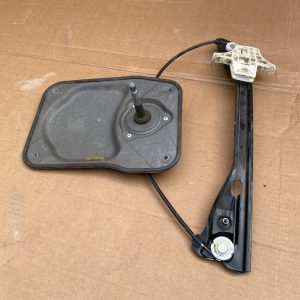 Macara manuala geam dreapta spate Skoda Fabia 2 hatchback - Dezmembrari Auto