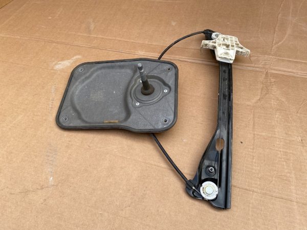 Macara manuala geam dreapta spate Skoda Fabia 2 hatchback - Dezmembrari Auto