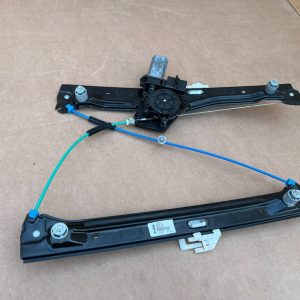 Macara stanga fata cu motoras BMW X1 F48 din 2018 la 0 km 7349513 - Dezmembrari Auto