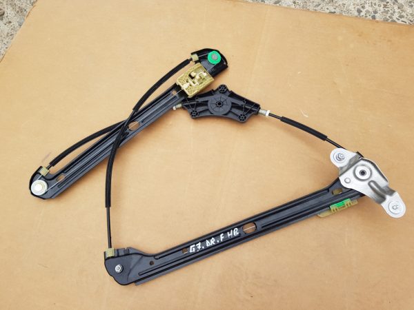 Macara usa dreapta fata VW Golf 7 5G4837462H 5G4 837 462 H - Dezmembrari Auto