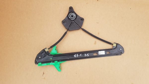 Macara usa dreapta spate VW Golf 7 5G4839462B 5G4 839 462 B - Dezmembrari Auto