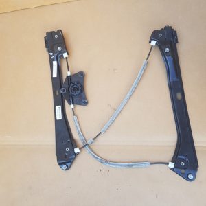 Macara usa stanga fata VW Jetta 2016 5C6837461K 5C6 837 461 K - Dezmembrari Auto