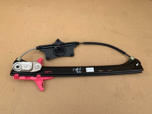 Macara usa stanga spate VW Passat B8 combi 3G9839461B 3G9 839 461 B la 0 km - Dezmembrari Auto