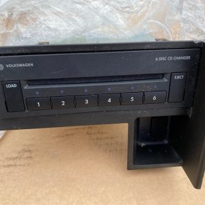 Magazie CD -uri VW Caddy life Touran din 2009 1T0035110B 1T0 035 110 B - Dezmembrari Auto
