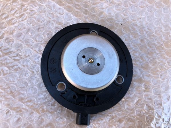 Magnet motor ax cu came VW Passat CC 2.0 tsi CCT 06L109259A - Dezmembrari Auto