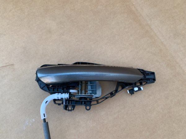 Maner complet usa dreapta fata keyless entry BMW G11 G12 M 760 LXiA seria 7 din 2017 - Dezmembrari Auto